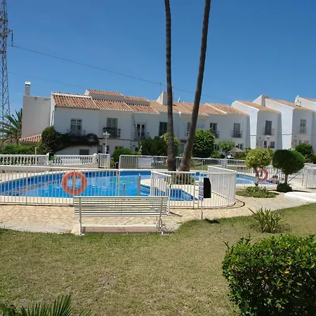 Jardines De 18 * Nerja